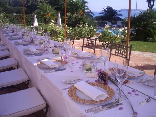 Hotel Villa Les Rosiers Grimaud Exterior foto