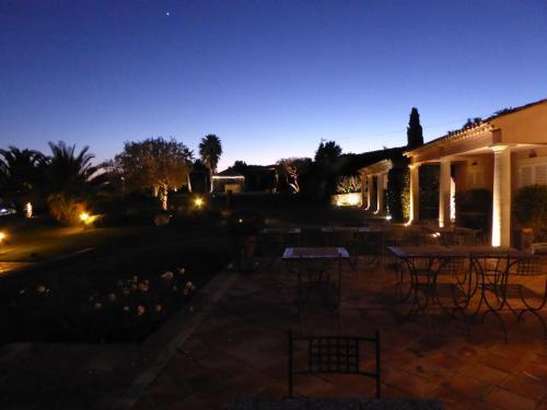 Hotel Villa Les Rosiers Grimaud Exterior foto