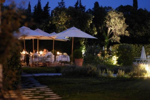 Hotel Villa Les Rosiers Grimaud Exterior foto