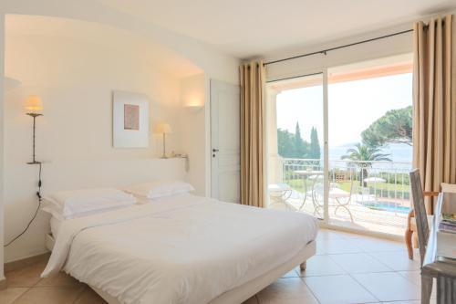 Hotel Villa Les Rosiers Grimaud Exterior foto